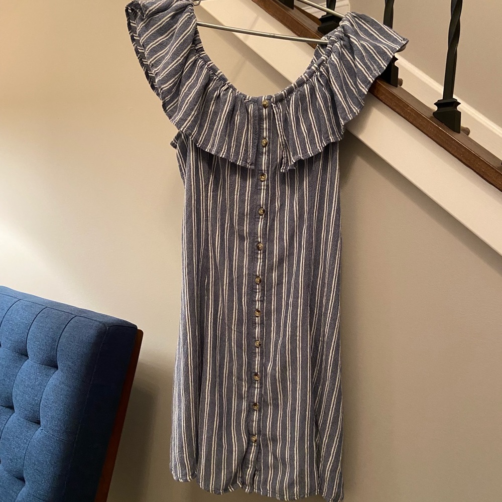 American eagle off the shoulder dress